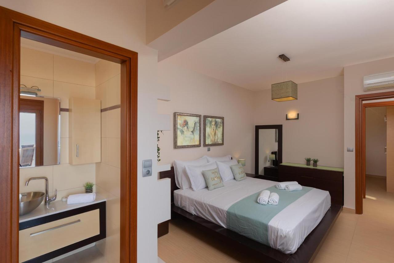 Majestic View Villa 科林比亚 外观 照片