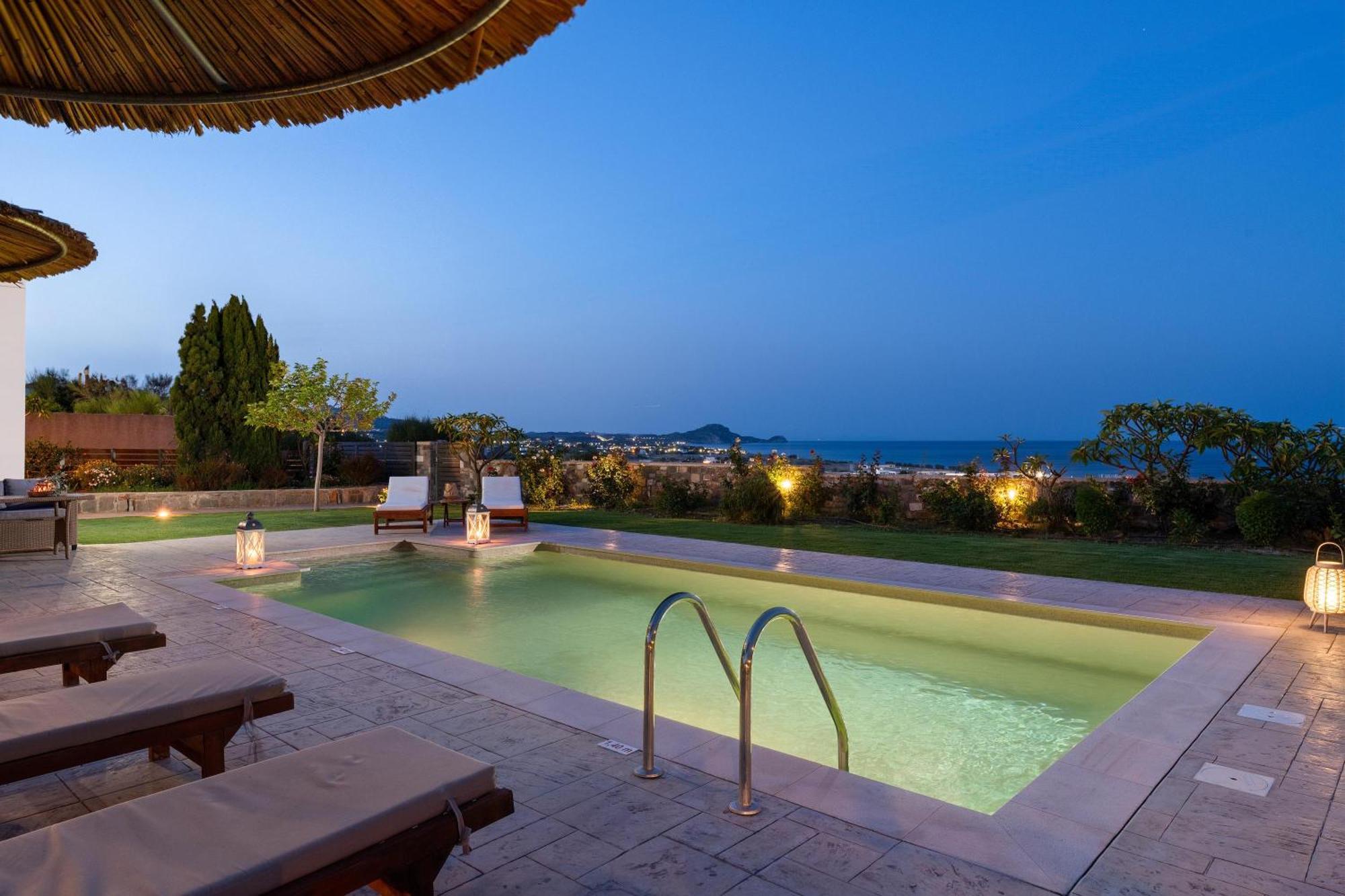 Majestic View Villa 科林比亚 外观 照片